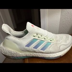 Adidas Women's Ultra Boost 22 Heat.RDY Size 8 Shoes Sneakers ( GX8087 )